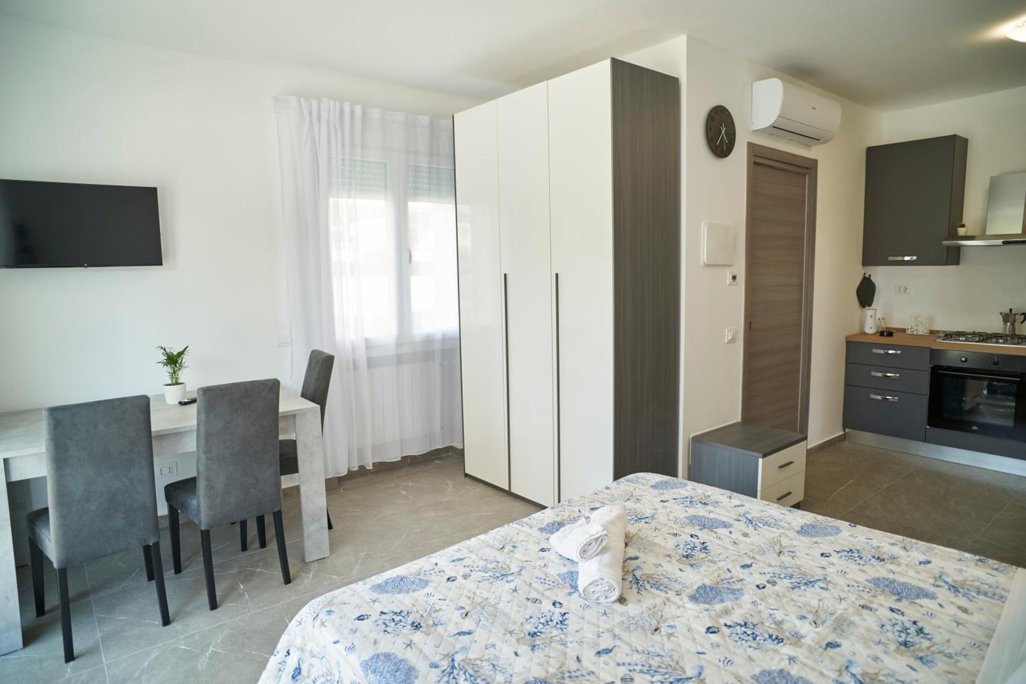 Villa Borghesi Suites Fronte Mare ริมินี ภายนอก รูปภาพ